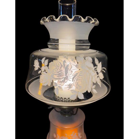 Vintage Hurricane Clear Amber GWTW Victorian Rose Parlor 3 Way Lamp - Picture 2 of 5